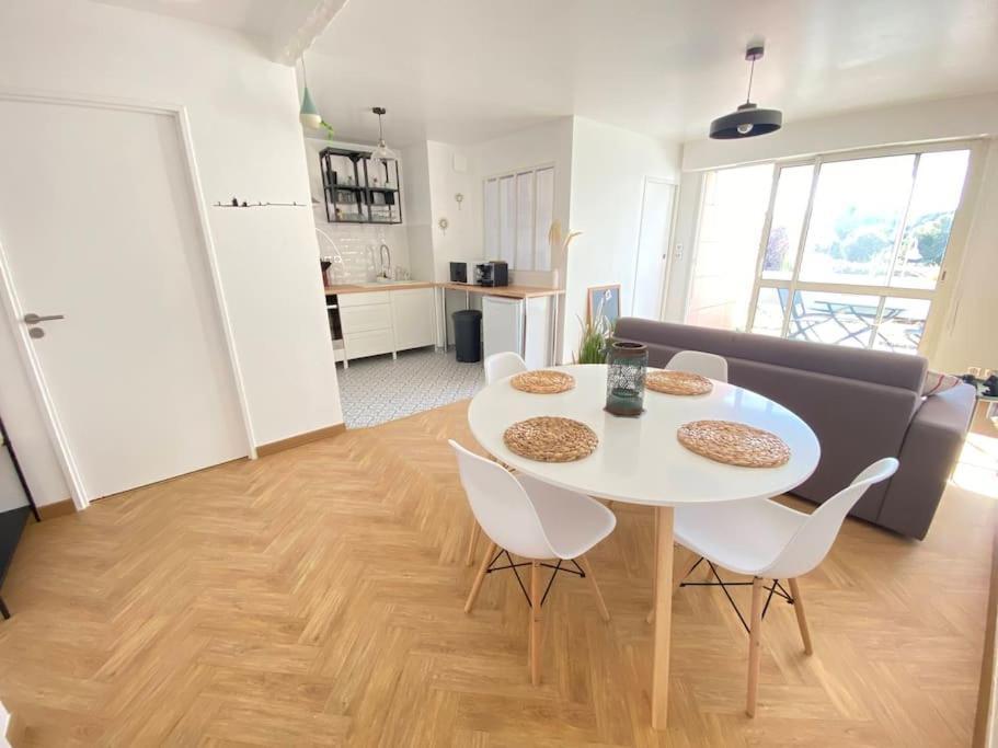 Apartament Plein Charme Aux Minimes Terrasse Calme + Parking La Rochelle  Zewnętrze zdjęcie